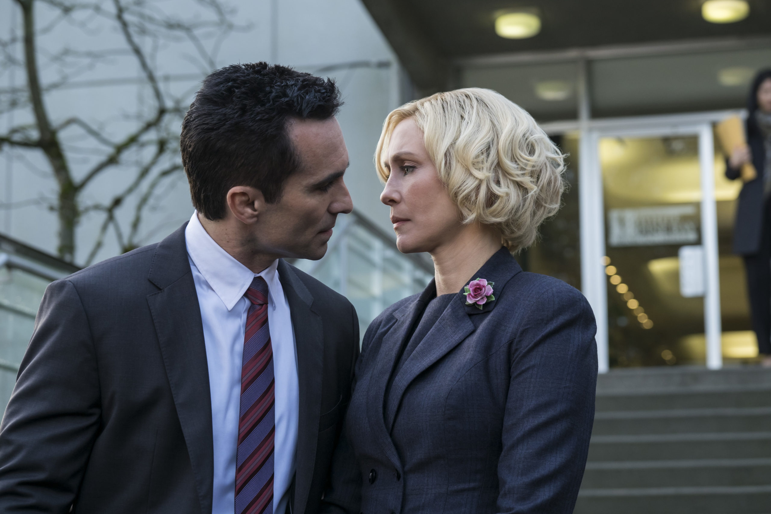 Nestor Carbonell and Vera Farmiga in Bates Motel