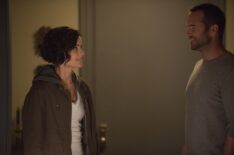 Jaimie Alexander as Jane Doe, Sullivan Stapleton as Kurt Weller in Blindspot - 'Split The Law'