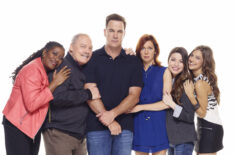 Crowded - Carlease Burke, Stacy Keach, Patrick Warburton, Carrie Preston, Miranda Cosgrove, Mia Serafino