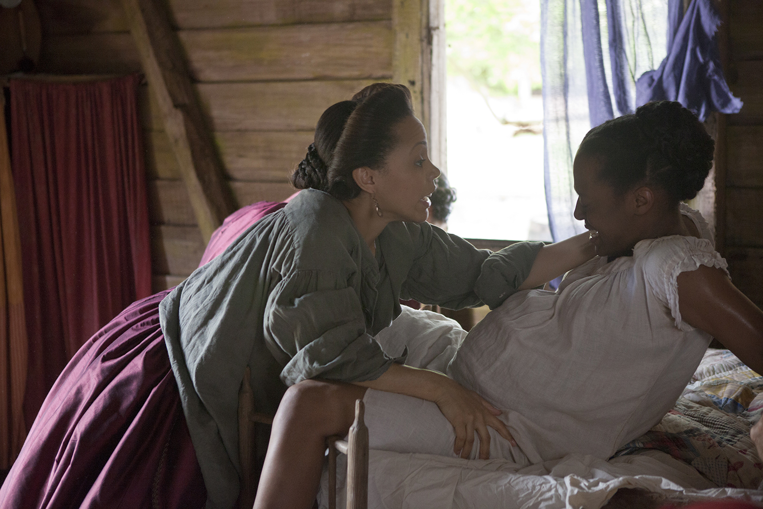 Amirah Vann as Ernestine and Devyn Tyler as Seraphina in Underground - Season 1