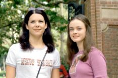 Lauren Graham, Alexis Bledel - 'The Road Trip To Havard' - Season 2 of Gilmore Girls