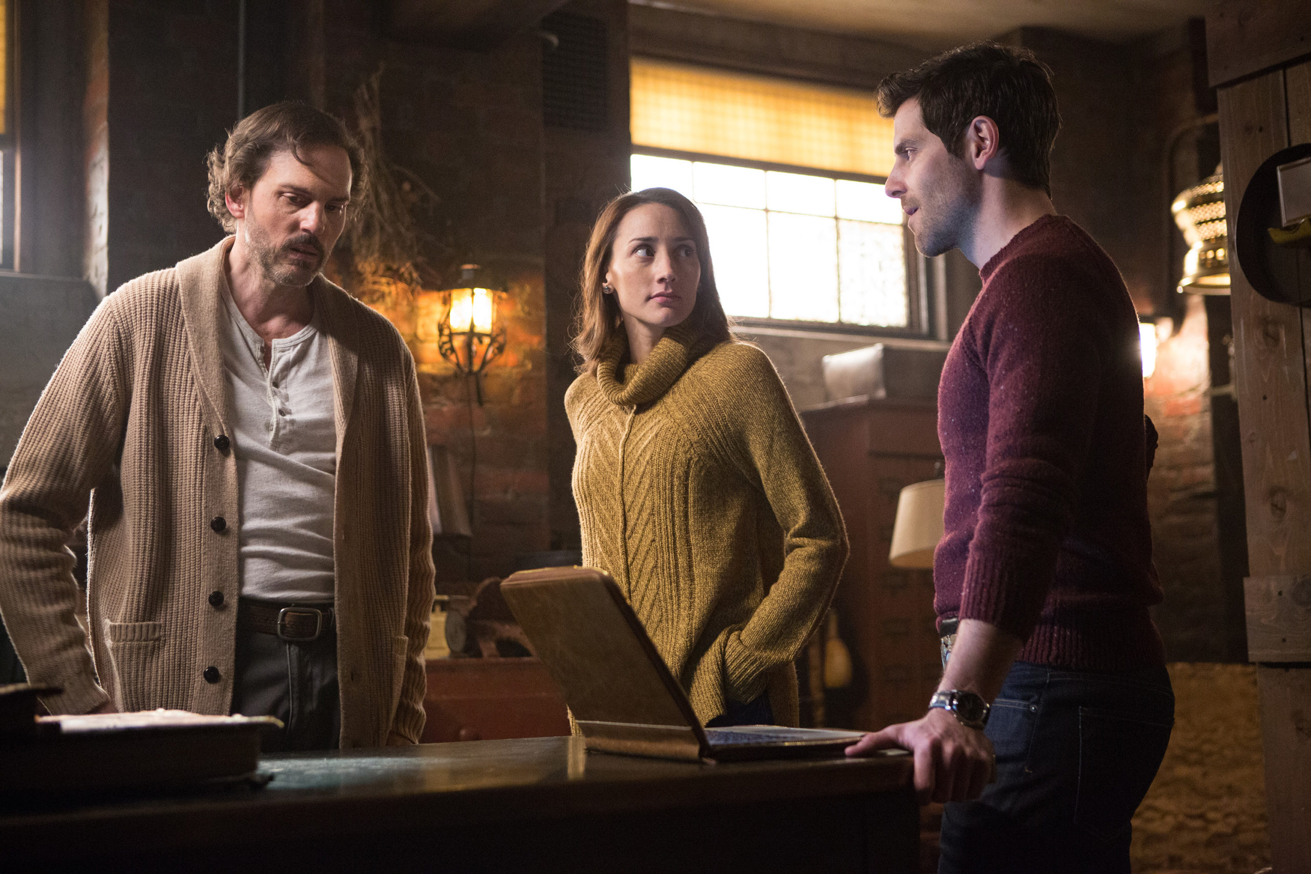 Grimm - Season 5 - Silas Weir Mitchell as Monroe, Bree Turner as Rosalee Calvert, David Giuntoli as Nick Burkhardt