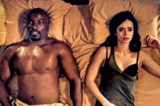 Marvel's Jessica Jones - Mike Colter as Luke Cage and Krysten Ritter as Jessica Jones