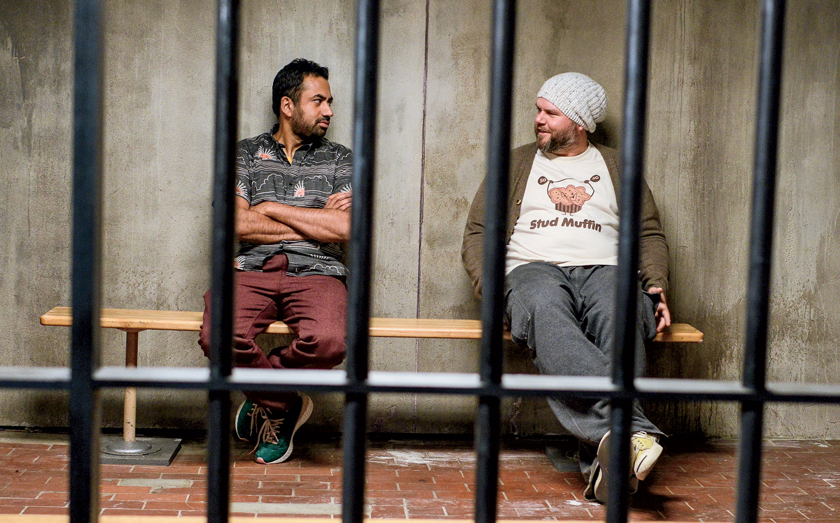 Kal Penn and Tyler Labine behind bars in Deadbeat