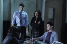 Damon Dayoub, Salli Richardson-Whitfield, Ross Kurt Le in Stitchers