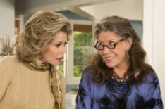 Grace & Frankie - Jane Fonda and Lily Tomlin - Season 1, Episode 1