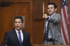 Rob Lowe and Fred Savage in 'The Grinder'