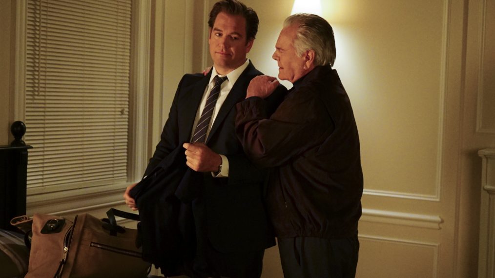 NCIS - Michael Weatherly as Anthony DiNozzo and Robert Wagner as Anthony DiNozzo, Sr. - 'Family First'