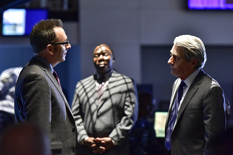 Michael Emerson as Harold Finch, Patrick Byas as guard, and John Nolan as John Greer in Person of Interest - '.Exe'