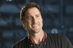 Luke Wilson in the pilot of Roadies