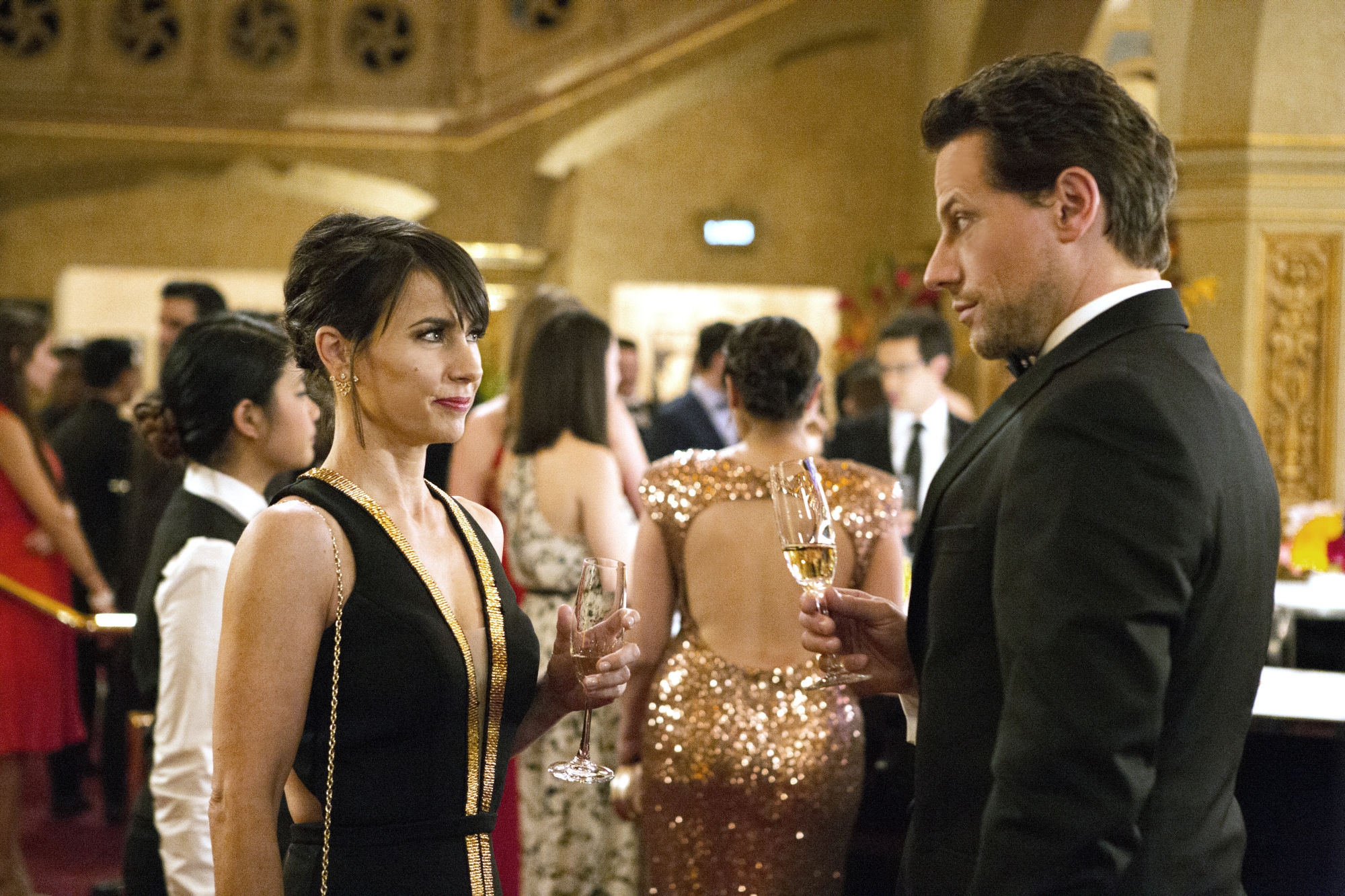 Constance Zimmer in Ioan Gruffudd in UnReal