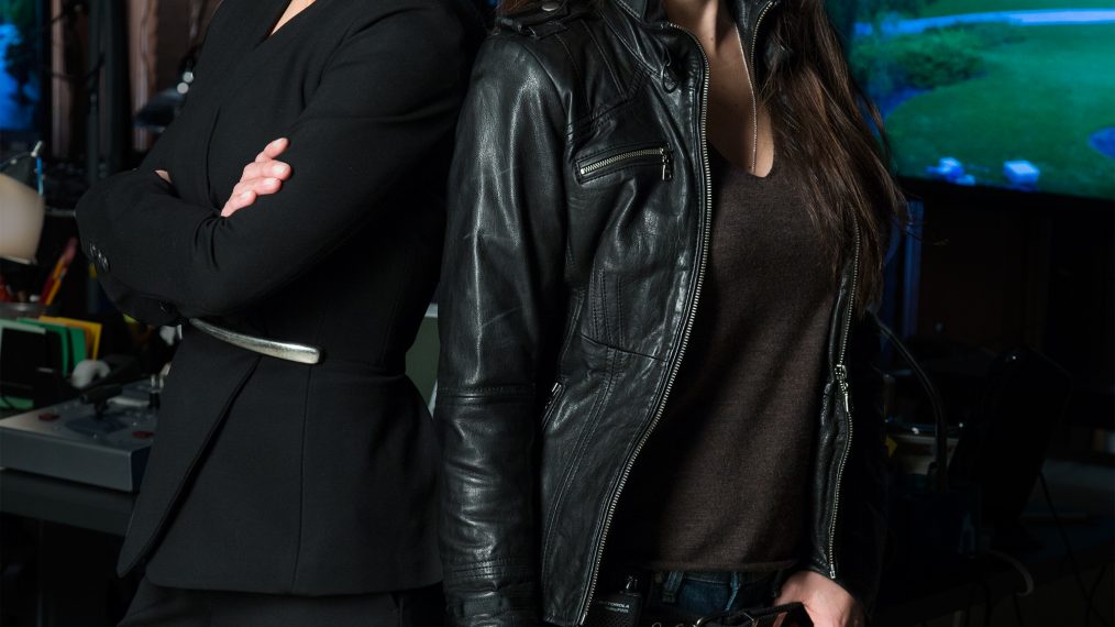 Constance Zimmer and Shiri Appleby