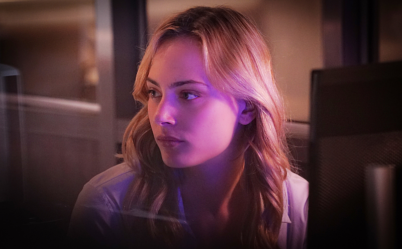 Nora Arnezeder as Chloe Tousignant