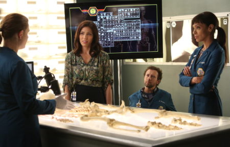 Bones-S11_ep1121-sc22-PM_0127_hires1