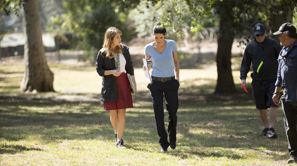 Sasha Alexander and Angie Harmon in Rizzoli & Isles