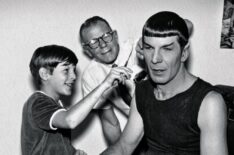 Leonard Nimoy with son Adam getting his iconic Spock haicut