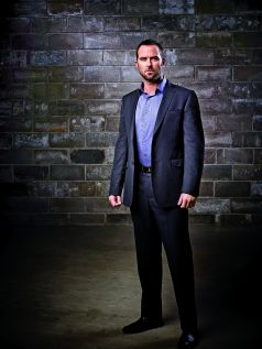 Sullivan Stapleton