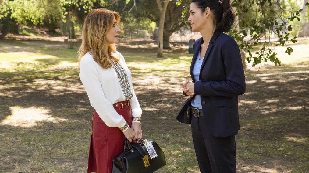 Sasha Alexander and Angie Harmon in Rizzoli & Isles - 'For Richer or Poorer'