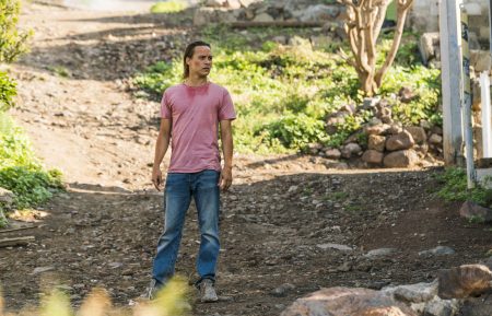 Frank Dillane as Nick Clark in Fear the Walking Dead - Season 2, Episode 9