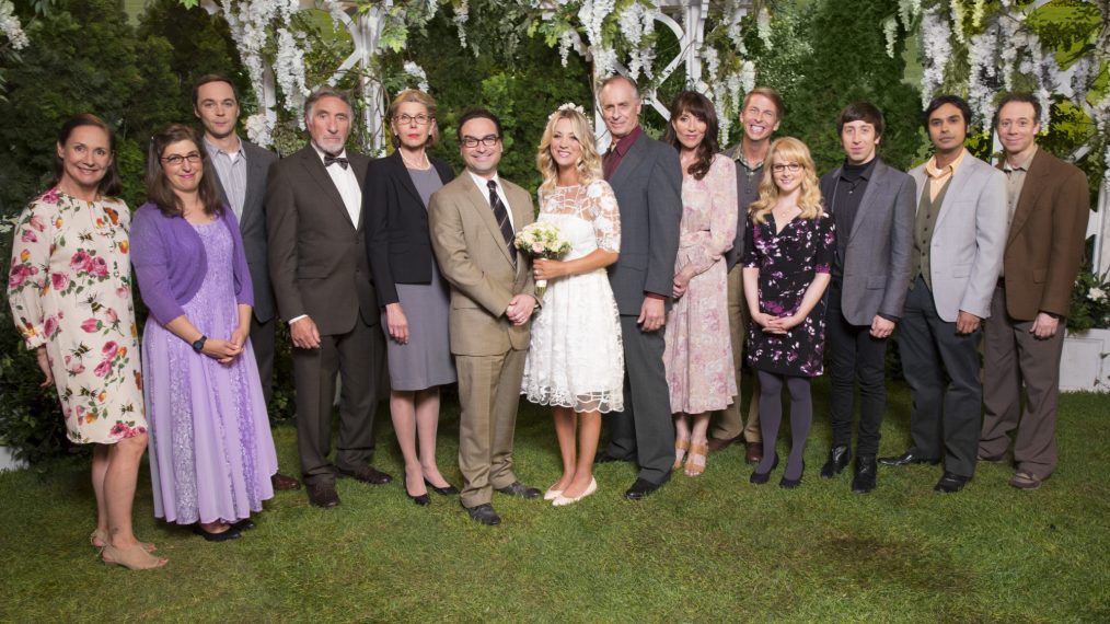 Mary (Laurie Metcalf), Amy Farrah Fowler (Mayim Bialik), Sheldon Cooper (Jim Parsons), Alfred (Judd Hirsch), Beverly (Christine Baranski), Leonard Hofstadter (Johnny Galecki), Penny (Kaley Cuoco), Wyatt (Keith Carradine), Susan (Katey Sagal), Randall (Jack McBrayer), Bernadette (Melissa Rauch), Howard Wolowitz (Simon Helberg), Rajesh Koothrappali (Kunal Nayyar) and Stuart (Kevin Sussman) in The Big Bang Theory - 'The Conjugal Conjecture'