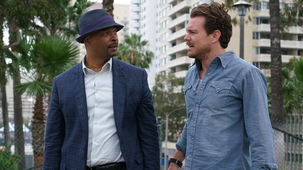 Damon Wayans and Clayne Crawford in 'Lethal Weapon'