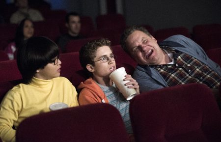 The Goldbergs - Kenny Ridwan, Sean Giambrone, Jeff Garlin