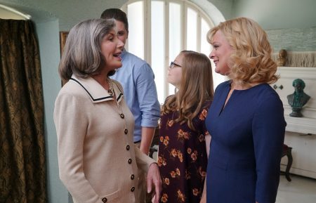 Susan Sullivan, Bebe Wood, Martha Plimpton – The Real O’Neals – 'The Real Tradition'