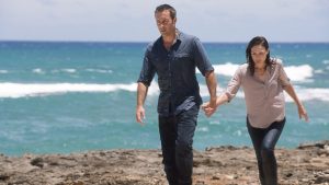 "HÃÂ« a'e ke ahi lanakila a Kamaile" -- Five-0 must find McGarrett and Alicia when they are kidnapped by the serial killer they've been hunting, on HAWAII FIVE-0, Friday, Oct. 14 (9:00-10:00 PM, ET/PT), on the CBS Television Network. Former professional football player Otis Wilson guest stars as himself. Pictured left to right: Alex O'Loughlin as Steve McGarrett and Claire Forlani as Alicia Brown. Photo: CBS ÃÂ©2016 CBS Broadcasting, Inc. All Rights Reserved ("HÃÂ« a'e ke ahi lanakila a Kamaile" is Hawaiian for "The Fire of Kamile Rises in Triumph")