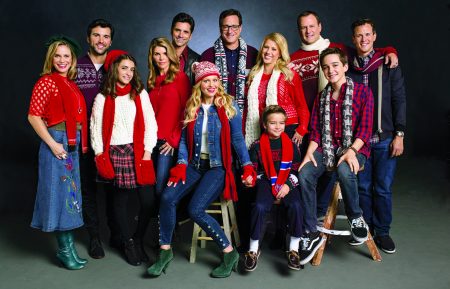 Fuller House - Andrea Barber, Juan Pablo Di Pace, Soni Bringas, Lori Loughlin, John Stamos, Candace Cameron Bure, Bob Saget, Jodie Sweetin, Elias Harger, Dave Coulier, Michael Campion, Scott Weinger