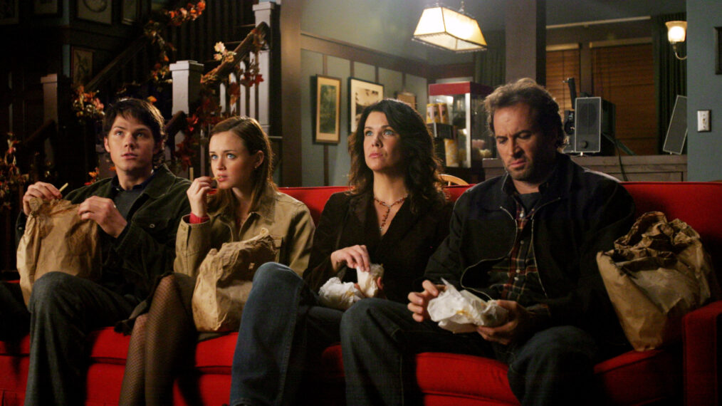 Gilmore Girls - Jared Padalecki as Dean Forrester, Alexis Bledel as Rory Gilmore, Lauren Graham as Lorelai Gilmore, Scott Patterson as Luke Danes - 'We Got Us A Pippi Virgin'