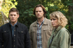 Jensen Ackles as Dean, Jared Padalecki as Sam, and Samantha Smith as Mary Winchester