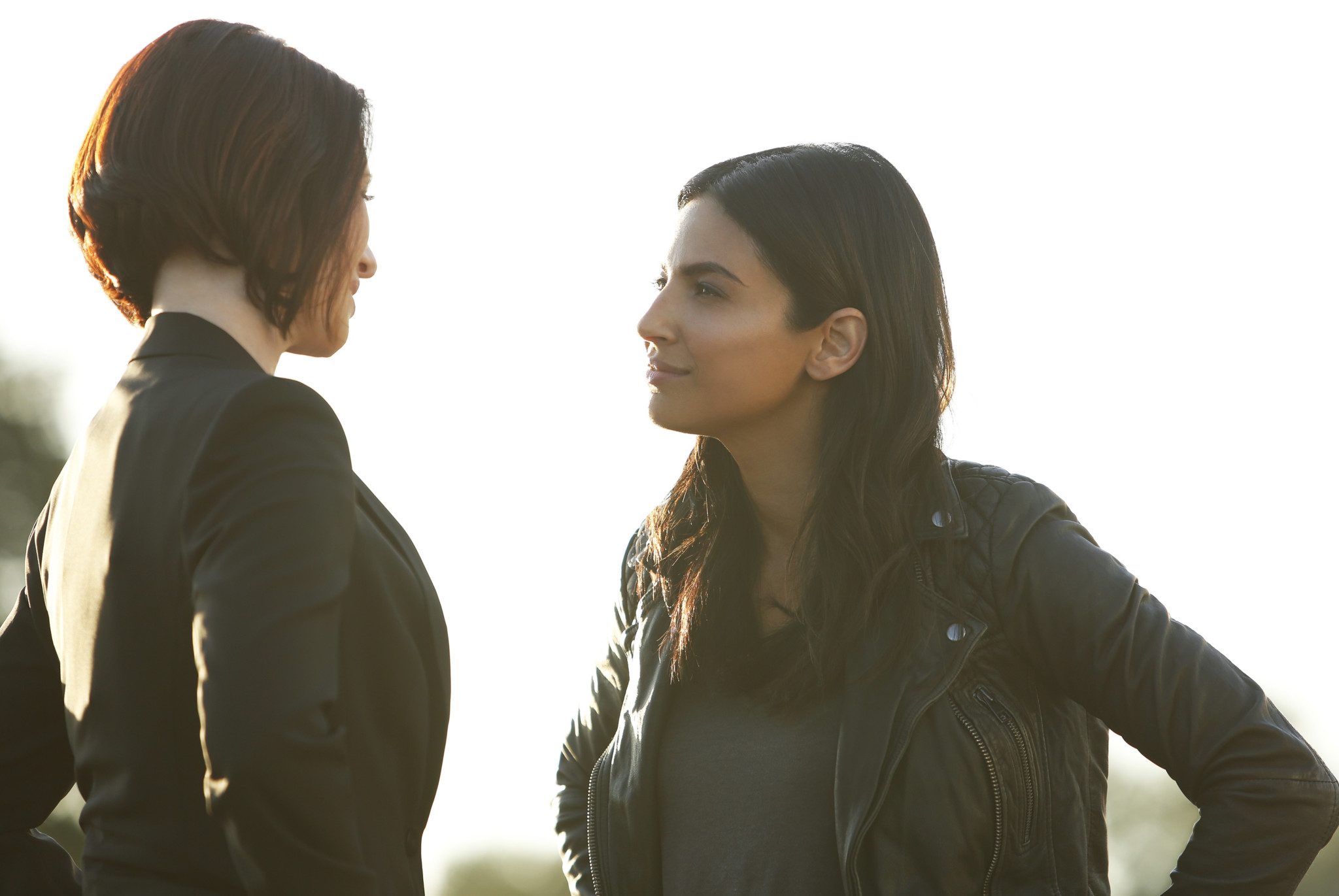 Supergirl -- "Welcome to Earth" -- Image SPG203b_0160 -- Pictured (L-R): Chyler Leigh as Alex Danvers and Floriana Lima as Maggie Sawyer -- Photo: Bettina Strauss/The CW -- ÃÂ© 2016 The CW Network, LLC. All Rights Reserved