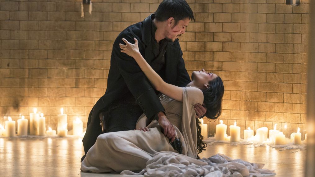 Josh Hartnett as Ethan and Eva Green as Vanessa Ives in Penny Dreadful (season 3, episode 9)