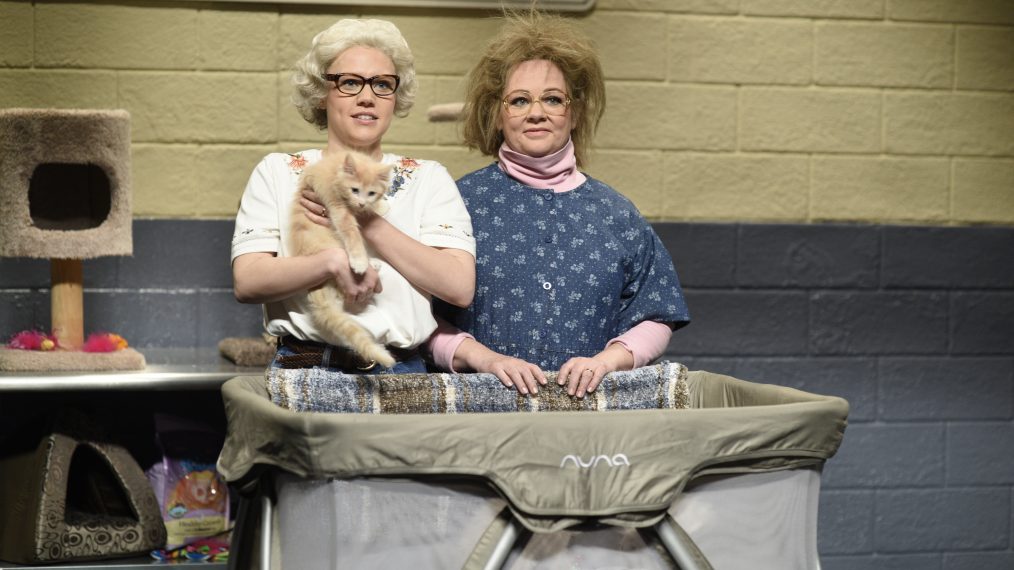Kate McKinnon as Barbara DeDrew and Melissa McCarthy as Tabby-tha during the 'Whiskers-R-We' sketch on Saturday Night Live - Season 41