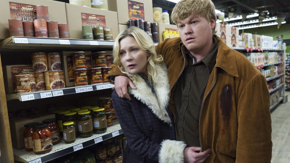 Kirsten Dunst as Peggy Blumquist and Jesse Plemons as Ed Blumquist in Fargo