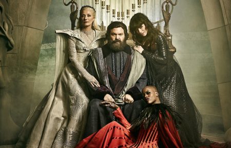 Joely Richardson as Glinda/North, Vincent D'Onofrio as Wizard/Frank, Florence Kasumba as Wicked Witch/East, Ana Ularu as West in Emerald City - Season 1