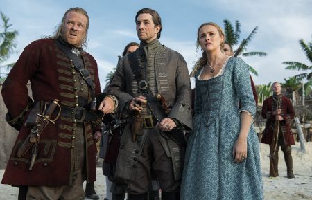 Chris Larkin, Luke Roberts, and Hannah New in Black Sails