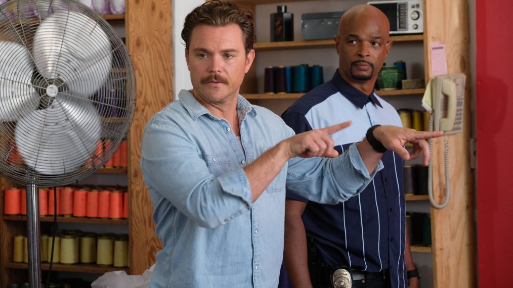 Clayne Crawford and Damon Wayans in Lethal Weapon - 'Fashion Police'