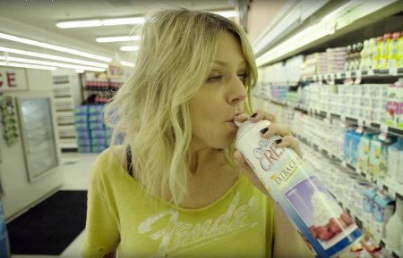 Kaitlin Olson doing whippets as Mickey in The Mick