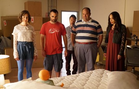 The Last Man on Earth - Kristen Schaal, Will Forte, guest star Kenneth Choi, Mel Rodriguez and Cleopatra Coleman - 'Whitney Houston, We Have a Problem'