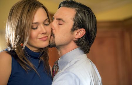 Mandy Moore as Rebecca, Milo Ventimiglia as Jack in This Is Us - 'The Best Washing Machine in the Whole World' - Season 1, Episode 7