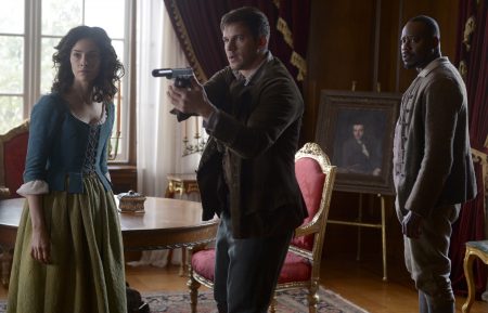 Timeless - Abigail Spencer as Lucy Preston, Matt Lanter as Wyatt Logan, Malcolm Barrett as Rufus Carlin - Season 1 - 'The Capture of Benedict Arnold'