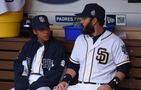 Pitch - Kylie Bunbury and Mark-Paul Gosselaar