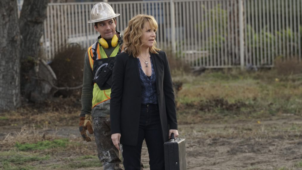 Lea Thompson in Scorpion - 'The Hole Truth'