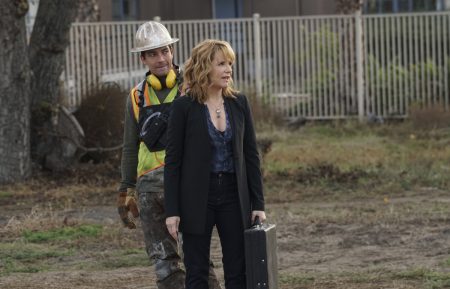 Lea Thompson in Scorpion - 'The Hole Truth'