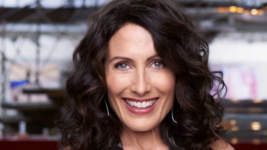 Girlfriends' Guide to Divorce - Lisa Edelstein - Season 3