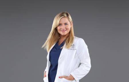 Jessica Capshaw as Arizona Robbins on Grey's Anatomy