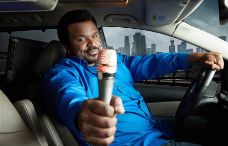 Craig Robinson in Careoke Showdown, season 1