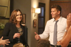 Emily Deschanel and David Boreanaz in the 'The Brain in the Bot' episode of BONES