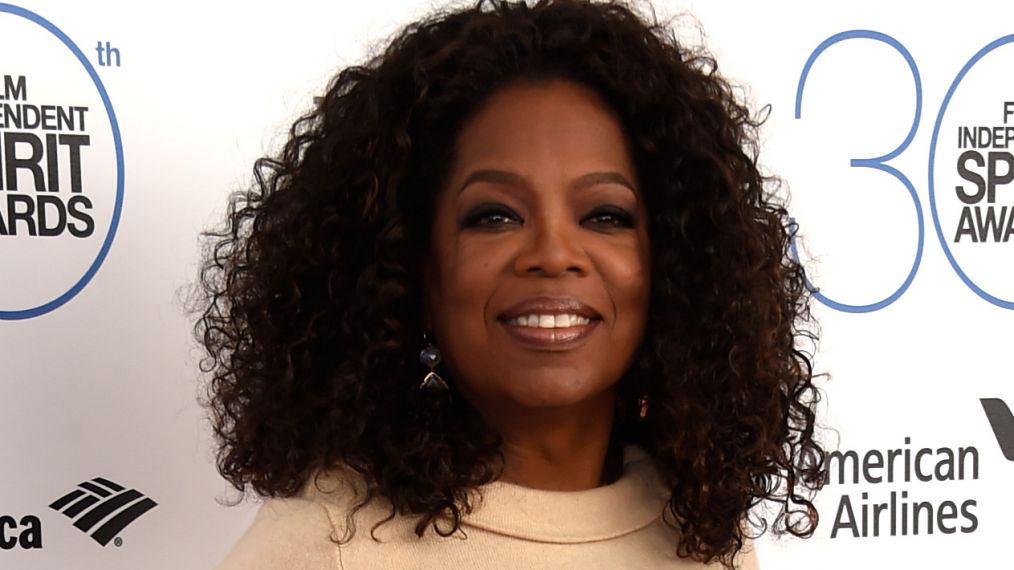 Oprah Winfrey attends the 2015 Film Independent Spirit Awards